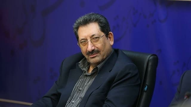 صنعت ایران در برابر تحریم‌ها تسلیم‌ناپذیر است