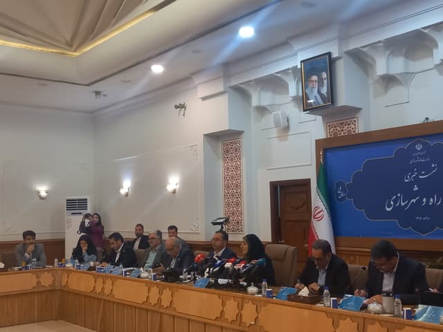 اجازه ندادیم جنگ، زنجیره لجستیک کشور را متوقف کند/۵ هزار واحد مسکن استیجاری در هفته دولت کلید می‌خورد