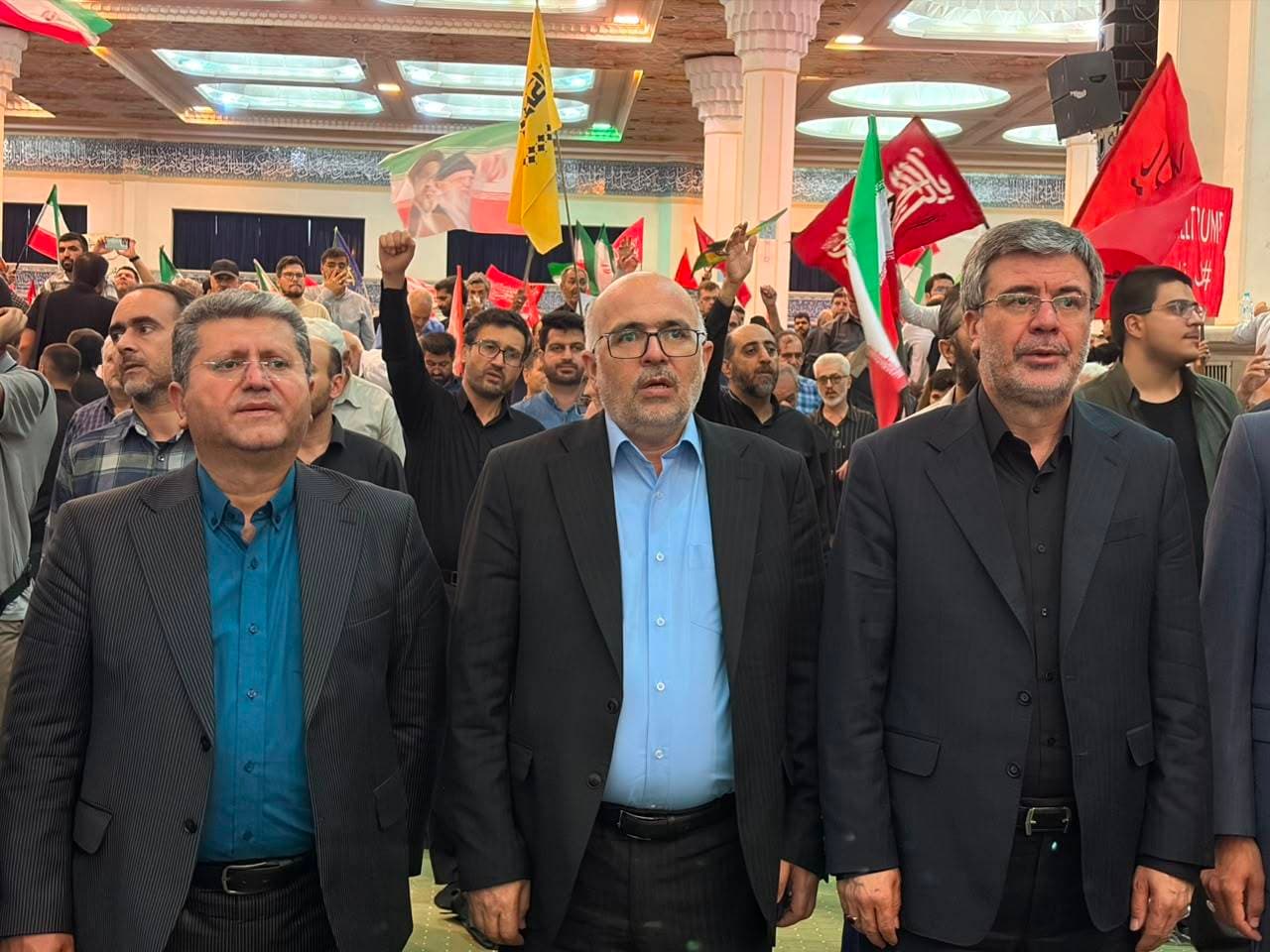 حضور مدیرعامل بیمه ایران در مراسم چهلمین روز شهادت امام شهید