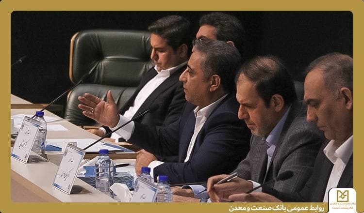 دكتر شایان: «بنگاه‌سازی» را از «بنگاه‌داری» تفكیك كنیم / بانك تخصصی باید طراح تأمین مالی پروژه‌های بزرگ باشد