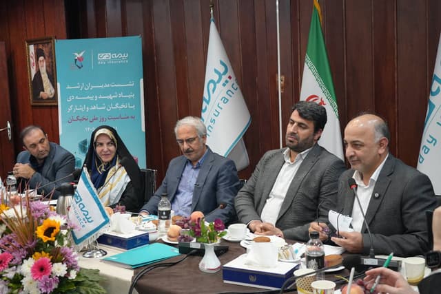 تأکید مدیرعامل بیمه دی بر خروجی‌محوری و توسعه زنجیره ارزش در جمع نخبگان ایثارگر/ از رشد 200 درصدی بیمه‌های عمر تا موافقت راه‌اندازی رشته مدیریت بیمه در دانشگاه