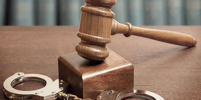 محکومیت فرمانده انتظامی سابق چابهار به حبس و انفصال از خدمت