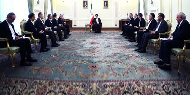 تقویت قدرت اقتصادی، اولویت دولت در روابط خارجی