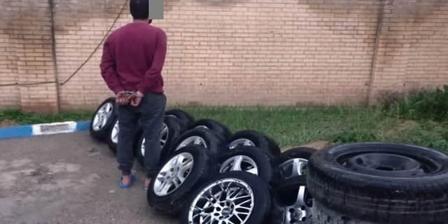 سارق لاستیک در "کازرون" دستگیر شد