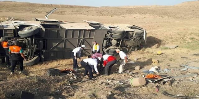 واژگونی اتوبوس مسافربری در لرستان با یک کشته