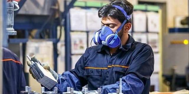 افزایش کیفیت محصولات با ارتقای سطح مهارت کارگران