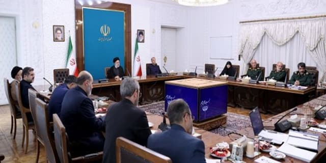 تاکید رییس جمهور بر ضرورت کار جهادی برای حل مشکلات ایرانیان خارج از کشور