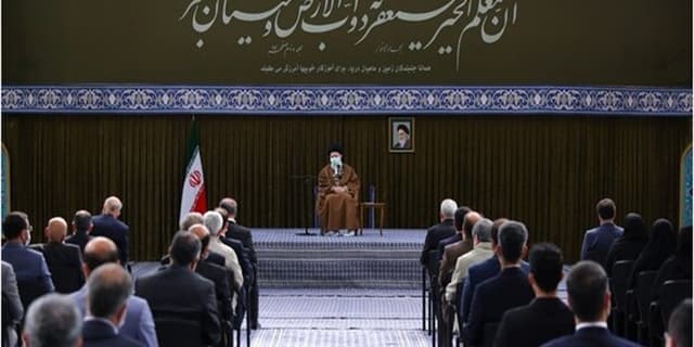 پخش زنده دیدار پیشکسوتان و فعالان دفاع مقدس با رهبر انقلاب