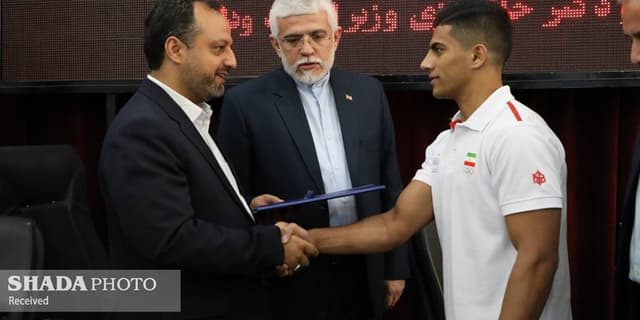 تقدیر وزیر اقتصاد از "الفتی" مدال آور گلستانی ژیمناستیك كشور
