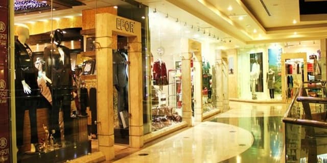 هشدار به مدیران مراکز تجاری برای جمع آوری برندهای محرز قاچاق