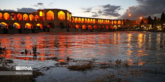 خُنکای جوششِ رودِِ کُهن در دیار گُنبدهای فیروزه‌ای