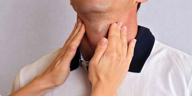 علائم تیروئید بر روی پوست