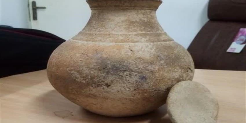 اهدای یك ظرف سفال متعلق به هزاره اول قبل از میلاد به میراث‌فرهنگی بوكان