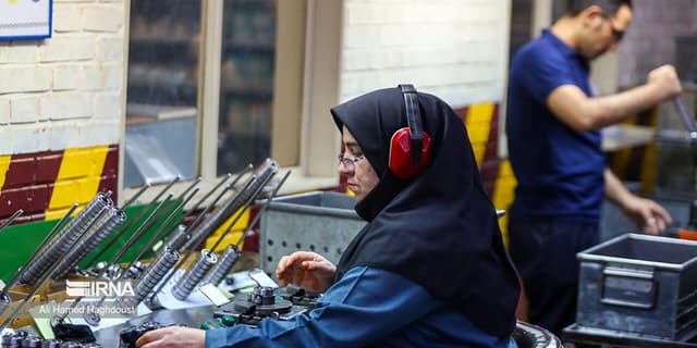 ۵۴ واحد تولیدی راکد در استان اصفهان به چرخه تولید بازگشت