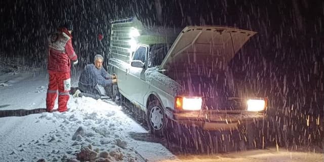 ۱۳۰ نفر گرفتار شده در برف و کولاک چالدران نجات یافتند