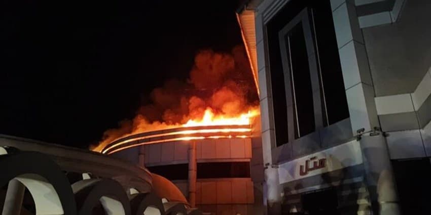 مهار آتش سوزی یک تالار در جاده انزلی
