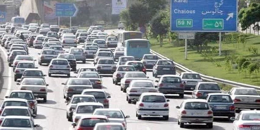 ترافیک سنگین در آزادراه قزوین کرج/بارش برف و باران در محورهای شمالی