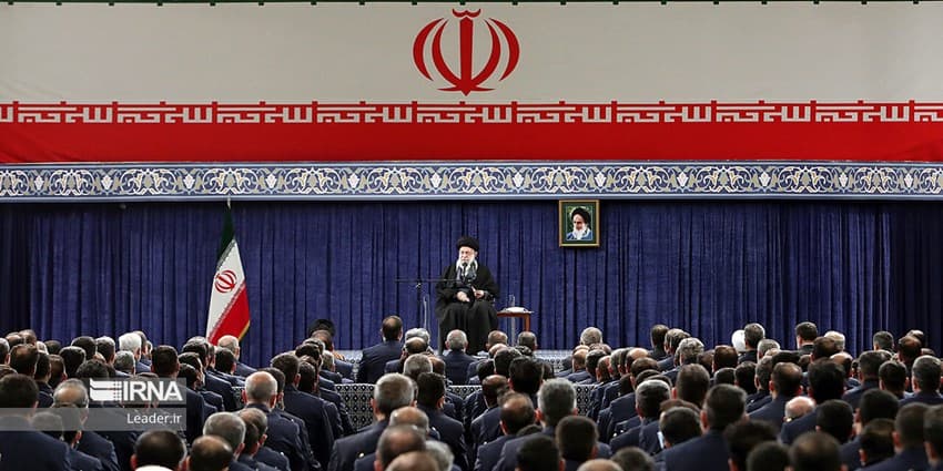 دیدار جمعی از فرماندهان نیروی هوایی و پدافند هوایی ارتش با رهبر انقلاب