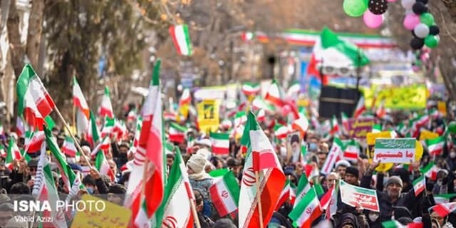 شکوه صبح صادق راهپیمایی ۲۲ بهمن در سراسر کشور