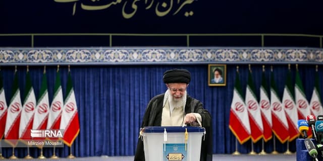 مردم عزیزمان بهترین را انتخاب کنند