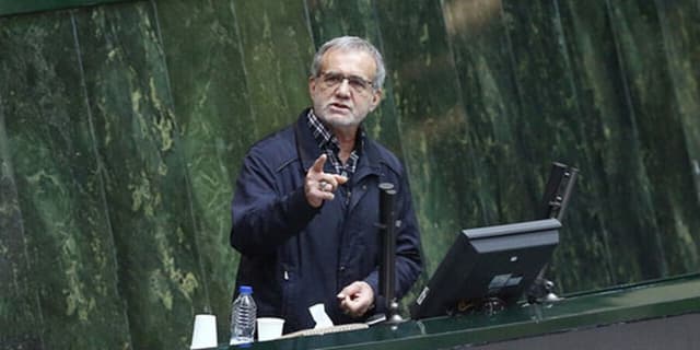 آغاز بررسی صلاحیت وزرای پیشنهادی در مجلس 