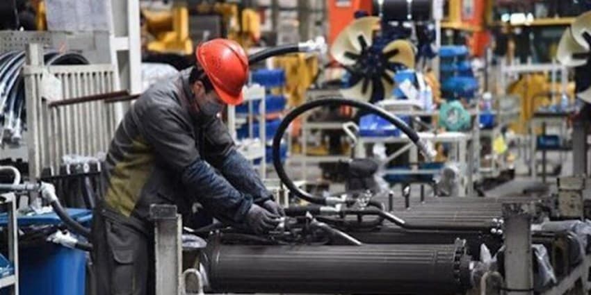الزام برخی صنایع به فعالیت شبانه/ پیشنهاداتی برای جبران خسارات ناشی از قطعی برق