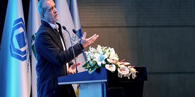پزشکیان: خدمات بیمه درمانی در کشور، توزیع عادلانه ندارد