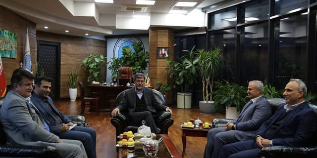 مشتری‌مداری به معنای واقعی باید در بیمه ایران جاری شود
