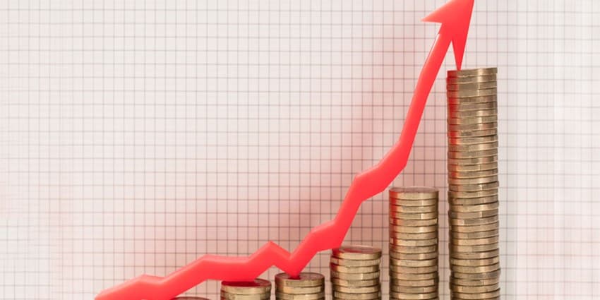 تنها راه مهار تورم، کنترل نرخ ارز است