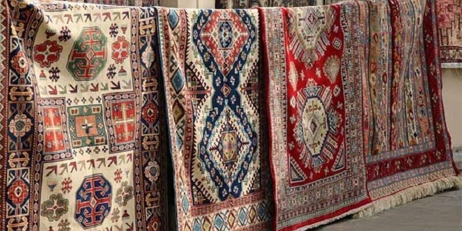 قاچاق گسترده فرش افغانستان به ایران/ مهمترین مطالبه بافندگان و فعالان صنایع دستی، بیمه است