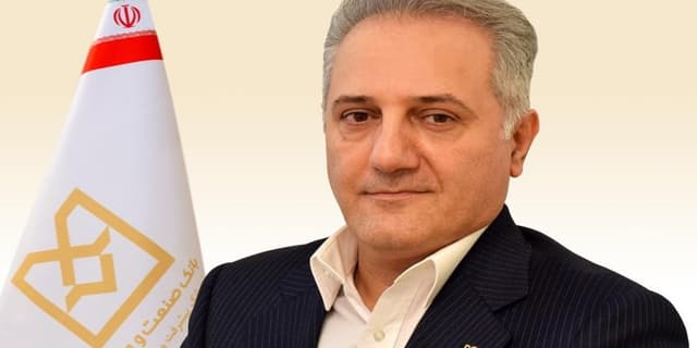 چالش ها و موانع وصول مطالبات در بانك صنعت و معدن