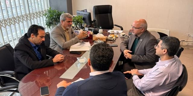 نشست مشترك بانك صنعت و معدن و پارك علم و فناوری دانشگاه سمنان برای معرفی محصولات نوین تأمین مالی برگزار شد