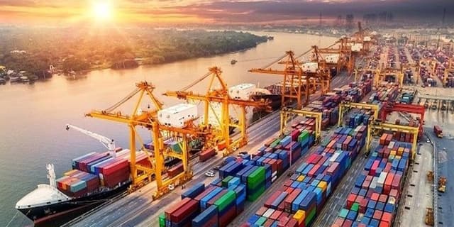 تحقق رشد پایدار شاخص‌های اقتصادی مناطق آزاد در 9 ماهه سال 1404