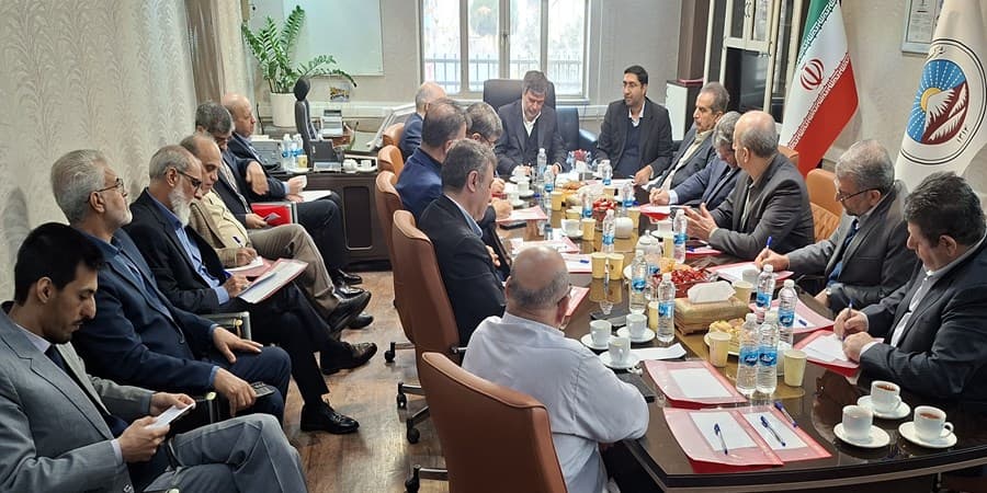 مشتریان رکن اصلی بیمه ایران هستند