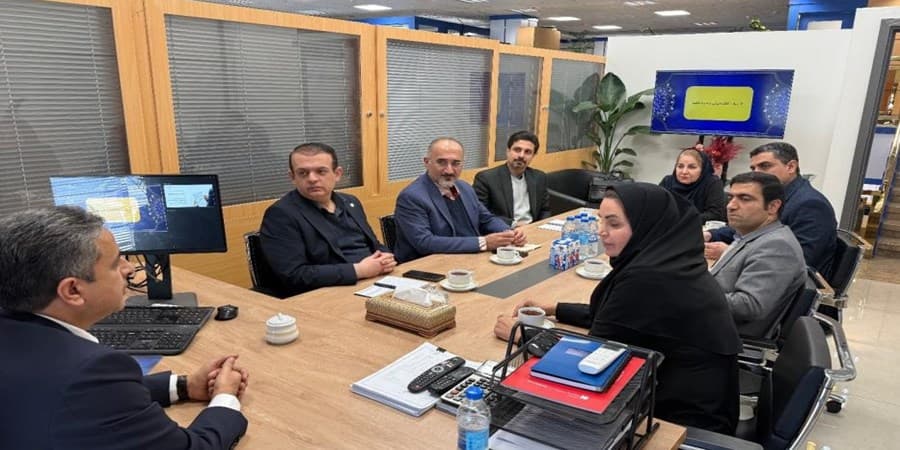 معاون اعتباری و بانكداری شركتی بانك صنعت و معدن: عملكرد شعب باید مبتنی بر هم افزایی سازمانی و همسو با اهداف كلان بانك باشد