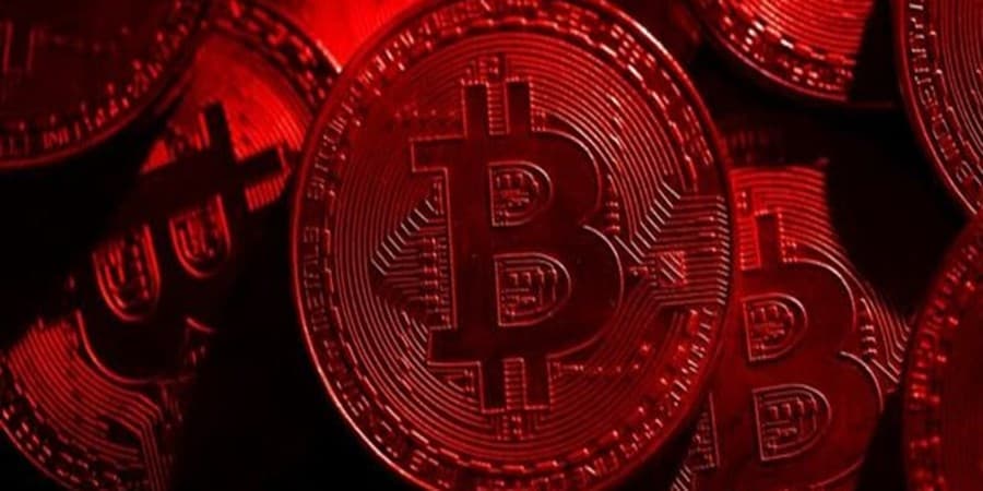 بیت‌کوین به پایین‌ترین قیمت یک‌ ساله رسید