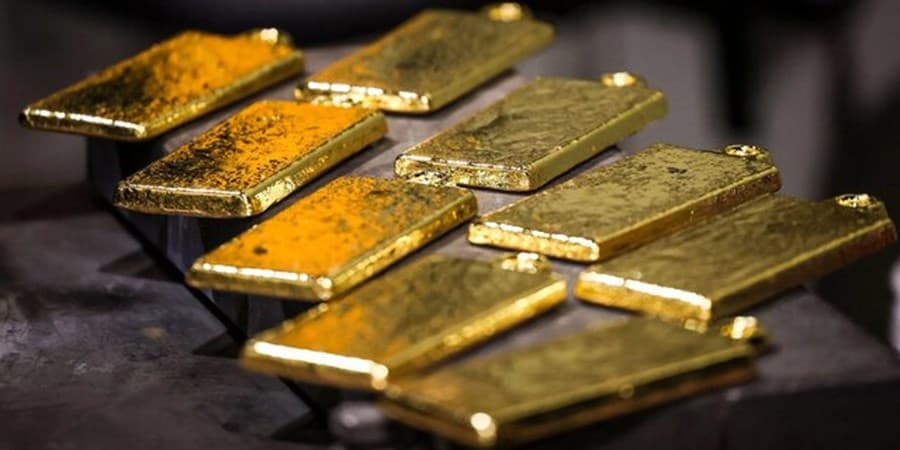طلای جهانی ترمز کرد
