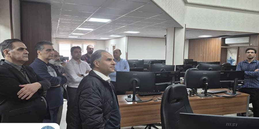 بازدید مدیرعامل و اعضای هیأت مدیره بانک تجارت از روند خدمت‌رسانی به مشتریان