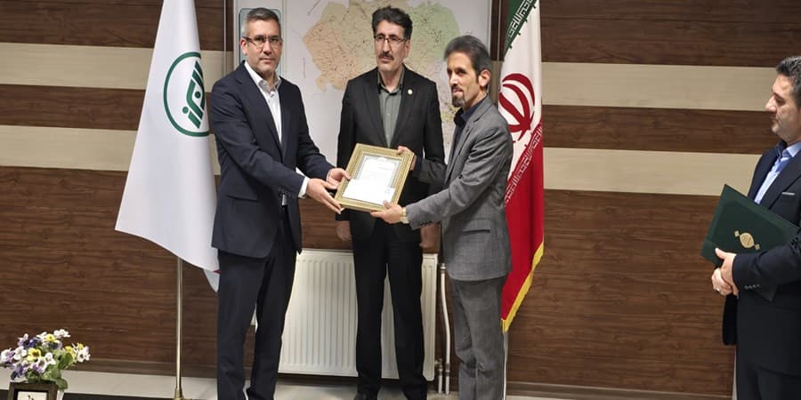 تغییرات مدیریتی در شعب زنجان و قزوین بیمه البرز؛ تأکید بر توسعه بازار دیجیتال و غنی سازی شغلی