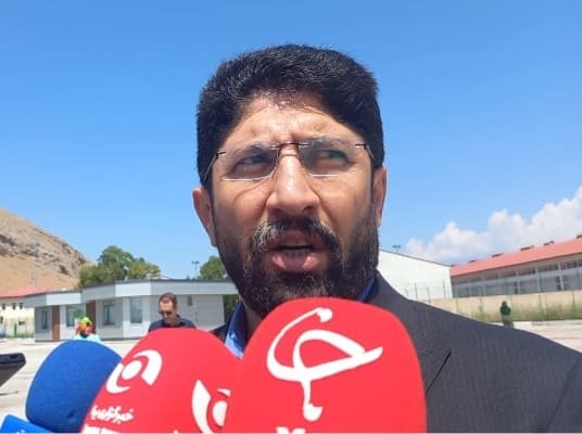 مشکل پلاکگذاری خودروهای منطقه آزاد ماکو برطرف شد/منطقه آزاد ماکو خودروی سواری رسوبی ندارد+ فیلم