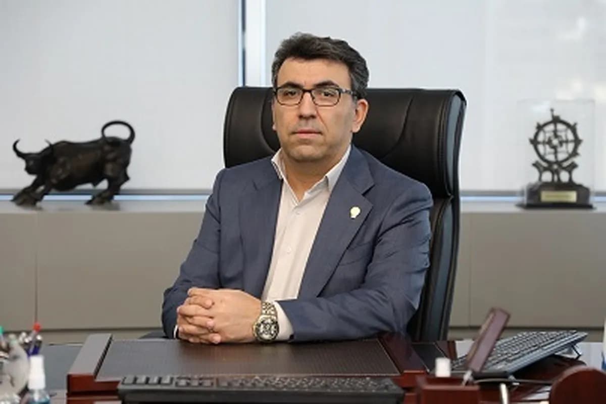 تابان به بورس رسید/ اتفاقی نادر در بازار سرمایه؛ یک عرضه اولیه بزرگ دیگر تا پایان سال در مسیر بورس تهران