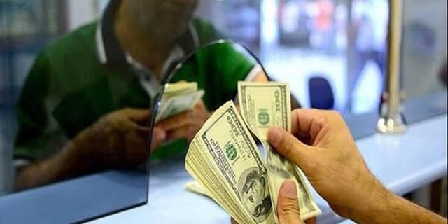ضرر ناگهانی در خرید وفروش دلار