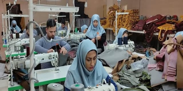 اصلاح وضعیت اشتغال با قانون تسهیل در صدور مجوز کسبوکار امکانپذیر است