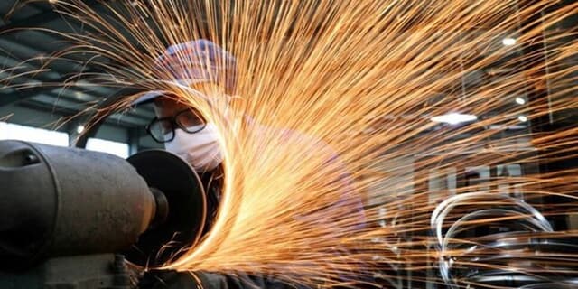 دومین اقتصاد بزرگ جهان غرق در فشار