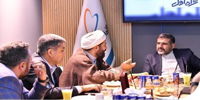 بازدید وزیر فرهنگ و ارشاد اسلامی از سکوهای دیجیتال همراه اول