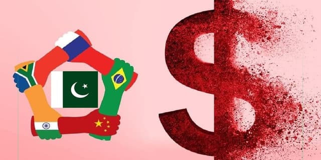 توقف استفاده روسیه از دلار در مبادلات تجاری/ ارزش روبل از دلار پیشی گرفت