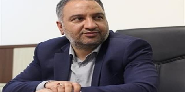 هدف از برپایی میز خدمت، شنیدن حرف مردم و آشنایی مستقیم با مشكلات است