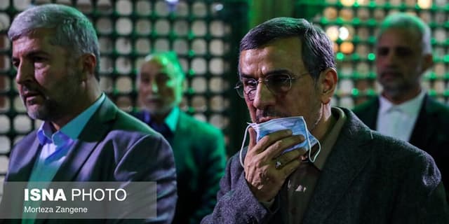 آفتابی شدن رئیس جمهور سابق (عکس)