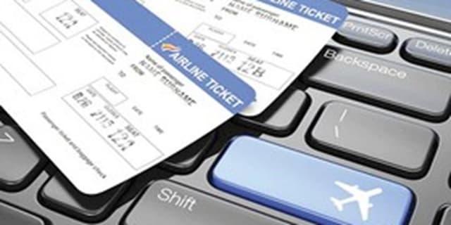 تعلیق یک شرکت خدمات مسافرت هوایی به علت گرانفروشی