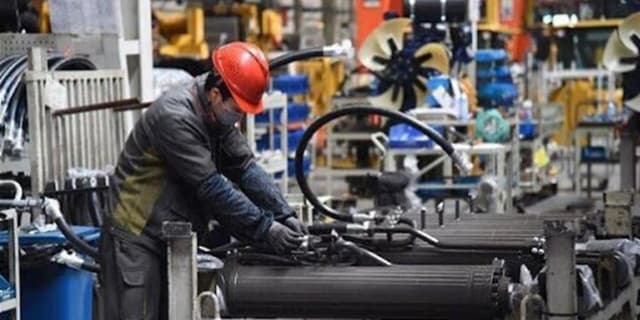 الزام برخی صنایع به فعالیت شبانه/ پیشنهاداتی برای جبران خسارات ناشی از قطعی برق